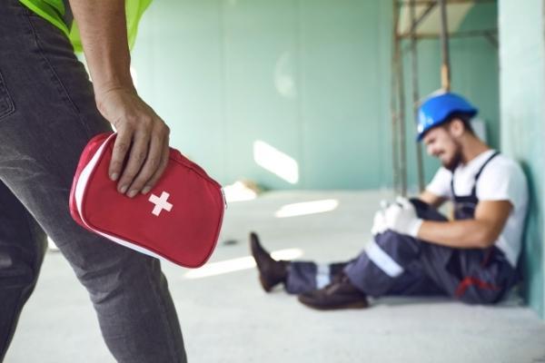 Man is injured and needs a personal injury lawyer